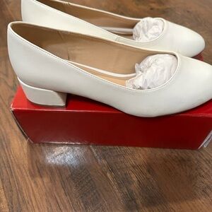 Elegant Cream Women's Block Heel Shoes